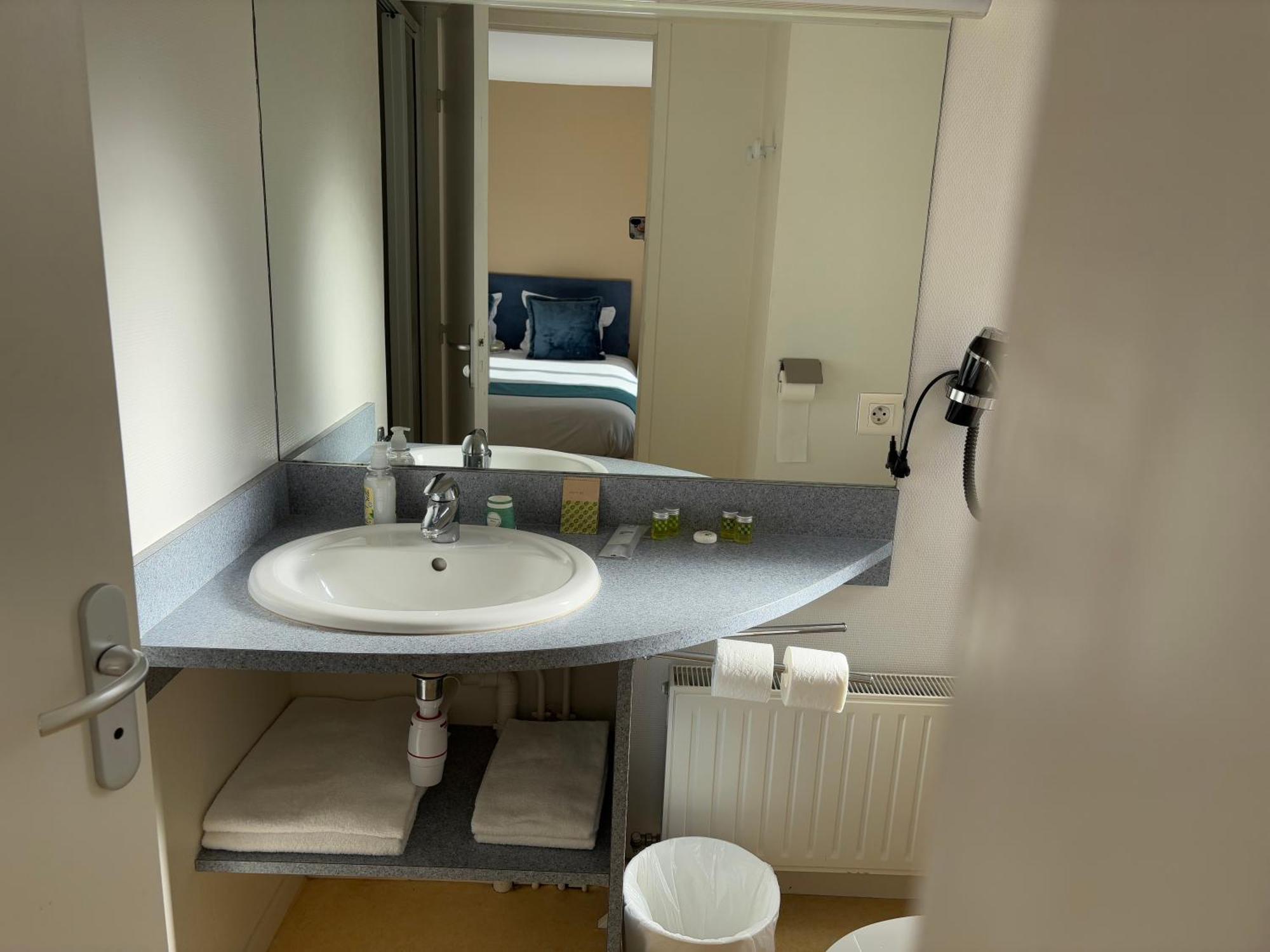 Hotel Comme Chez Soi Jas Экстерьер фото